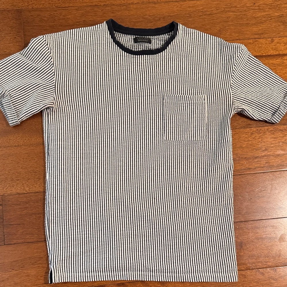 Zara Men's Monochrome Striped Tee